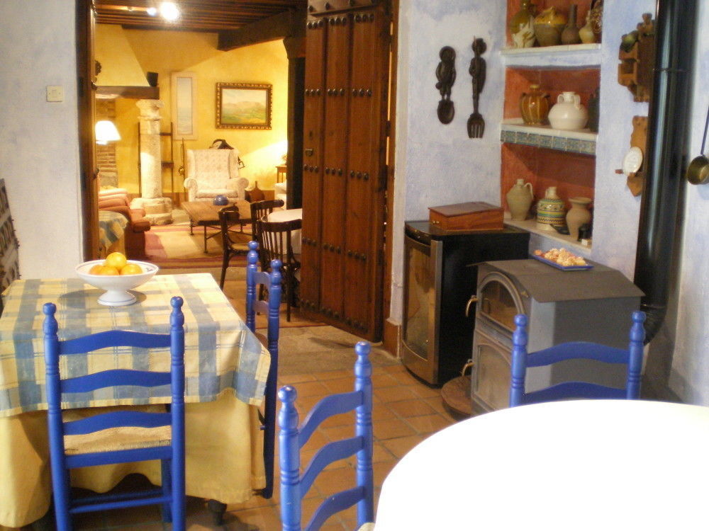 Posada De La Triste Condesa Arenas de San Pedro Ngoại thất bức ảnh